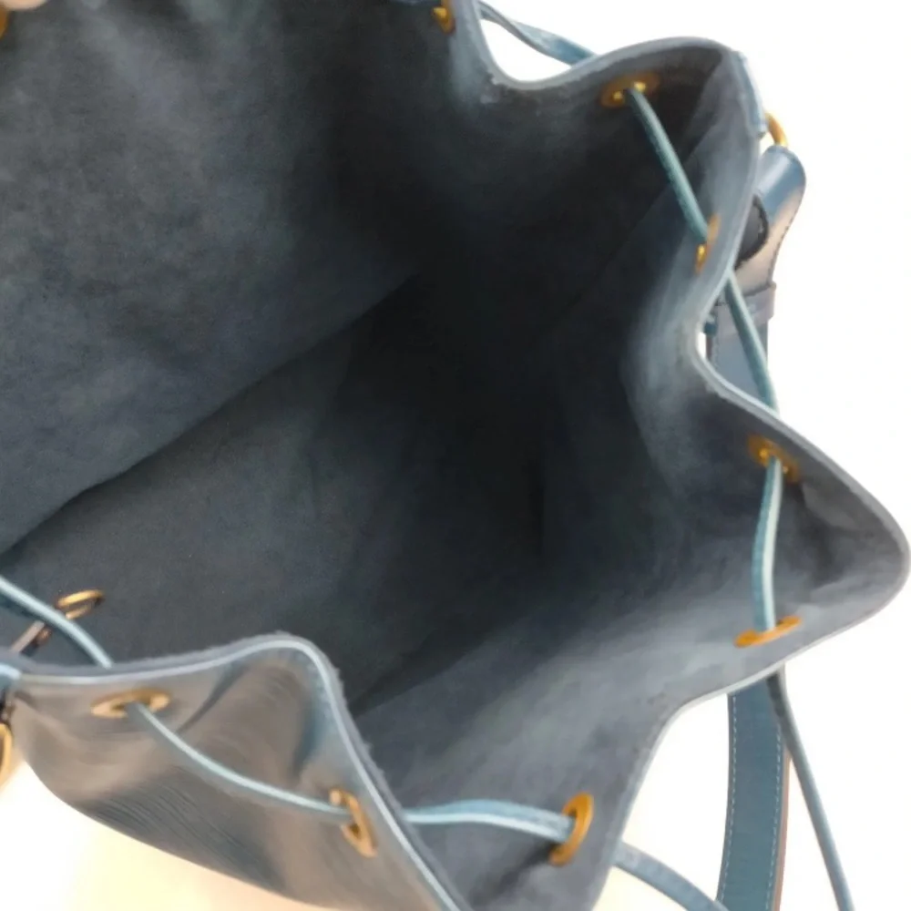 LOUIS VUITTON Epi Leather LV Noe GM Toledo Blue Drawstring Bucket Shoulder Bag